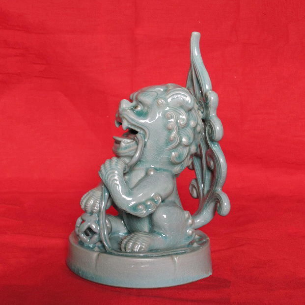 当前位置:陶瓷大师 > 作品 > 狻猊 详情 狻猊"形似狮子,传说中是龙生
